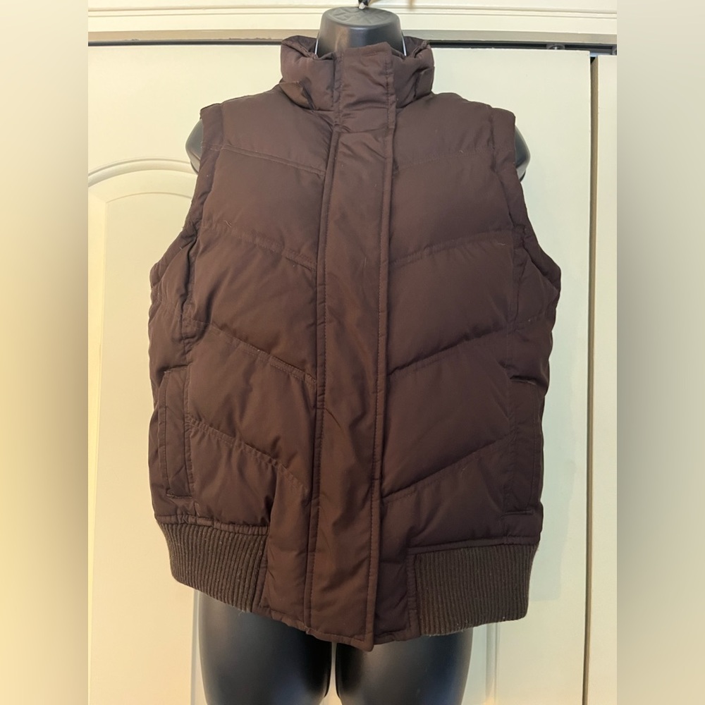Very Cozy Dark Brown Puffy Vest - The Gap